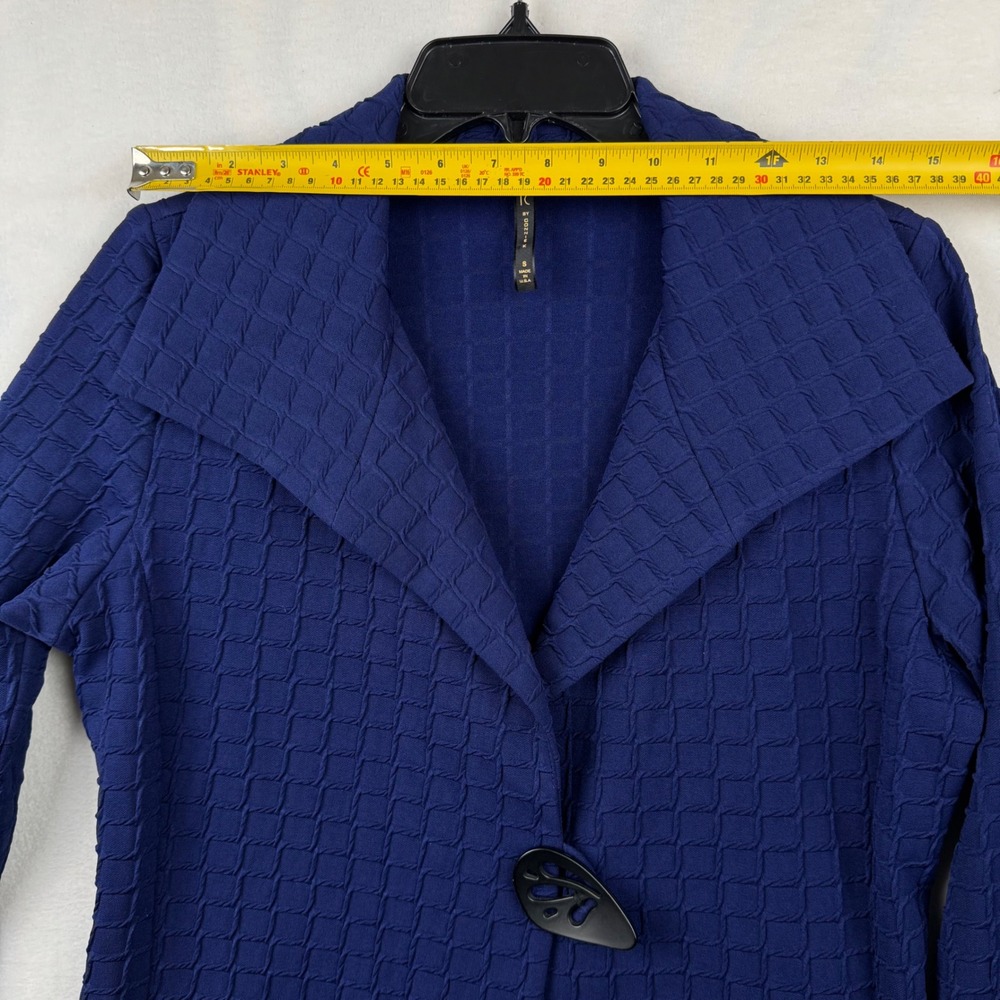 IC by Doni Knits Women's Navy Textured Jacket Statement Button Size S - Picture 9 of 10